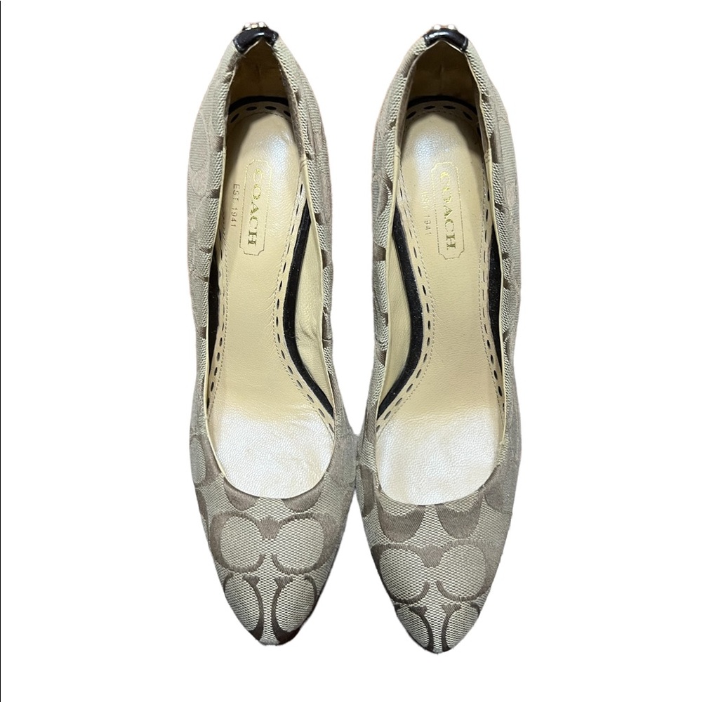 Women Coach Brown Heels Sz 6B
